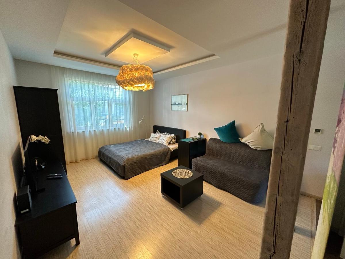 Studio Apartment In Private House Ryga Zewnętrze zdjęcie
